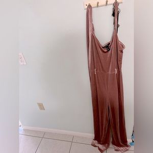 Lovely &comfy-velvet pink pantsuit! Brand forever21 size medium comes with belt!
